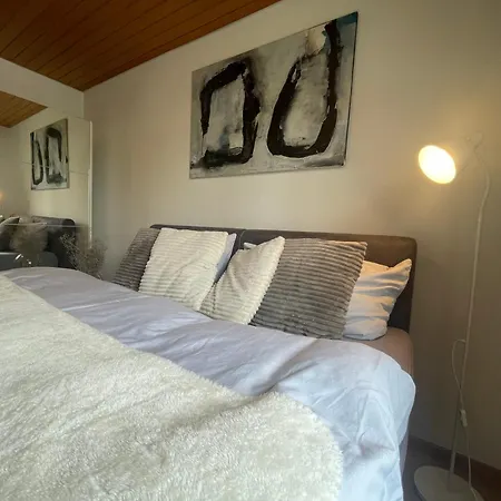 Crown Living Design Maeder - Ideal Fuer Feriengaeste Und Geschaeftsreisende, Gratis Parkplatz, Fahrrad- Und Skiraum, Kueche, Self Check-in 아파트